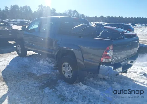 2015 Toyota Tacoma Base V6 z USA, uszkodzony, nr VIN 3TMLU4EN9FM182297
